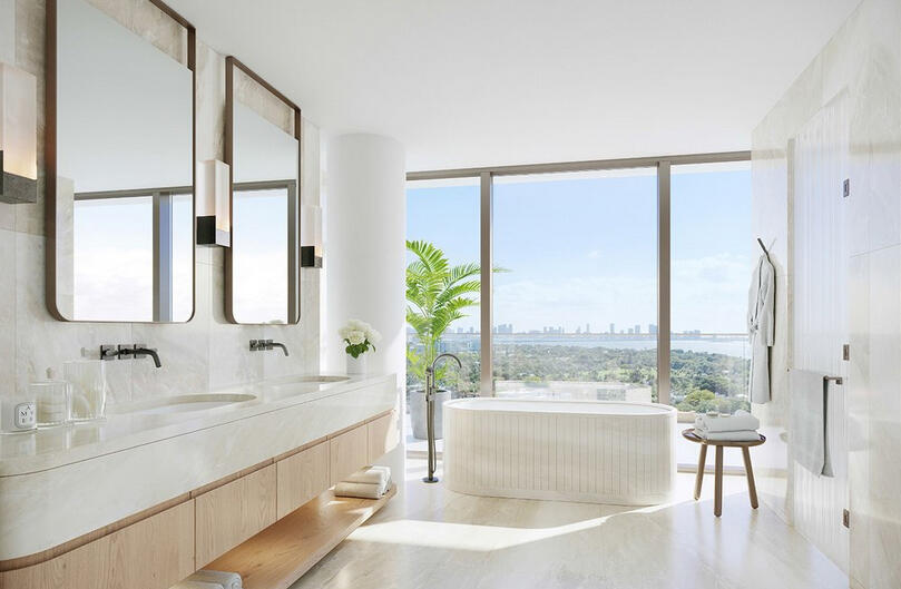 Soaking Tub